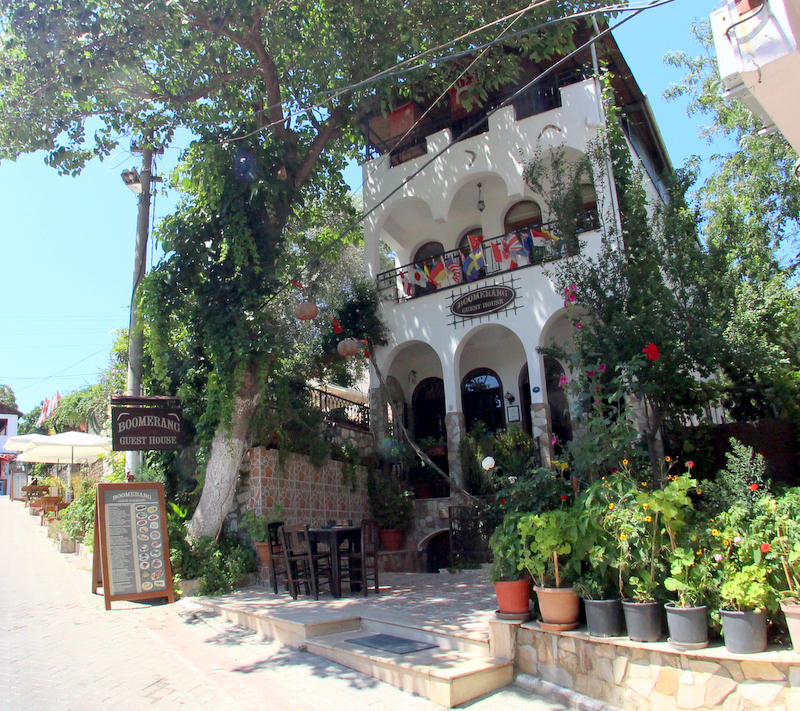 [ Image: Ephesus Boomerang Guest House ]